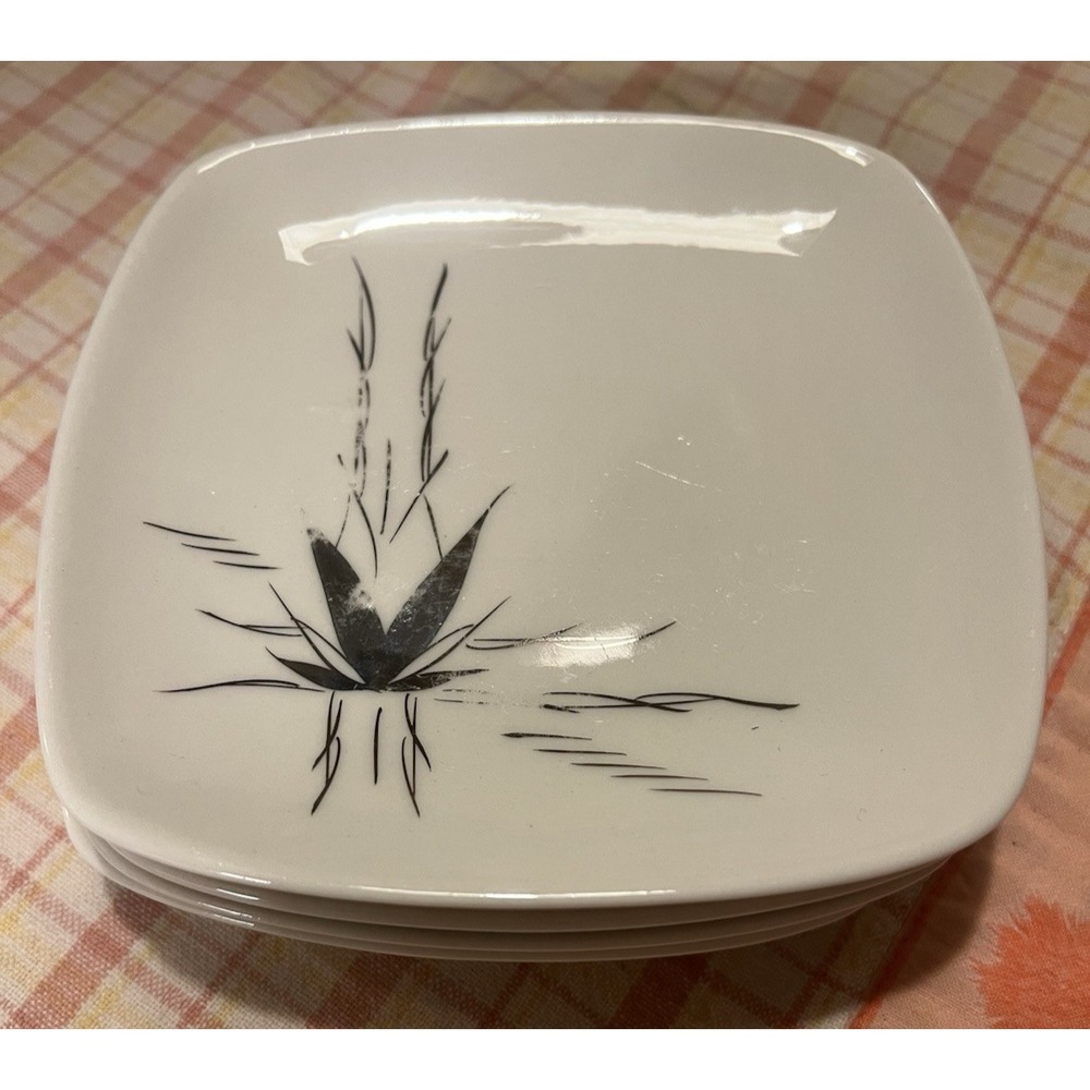 MCM Crestwood Fine China Set Of 4 Bread & Butter Plates Platinum‎ Leaf Pattern